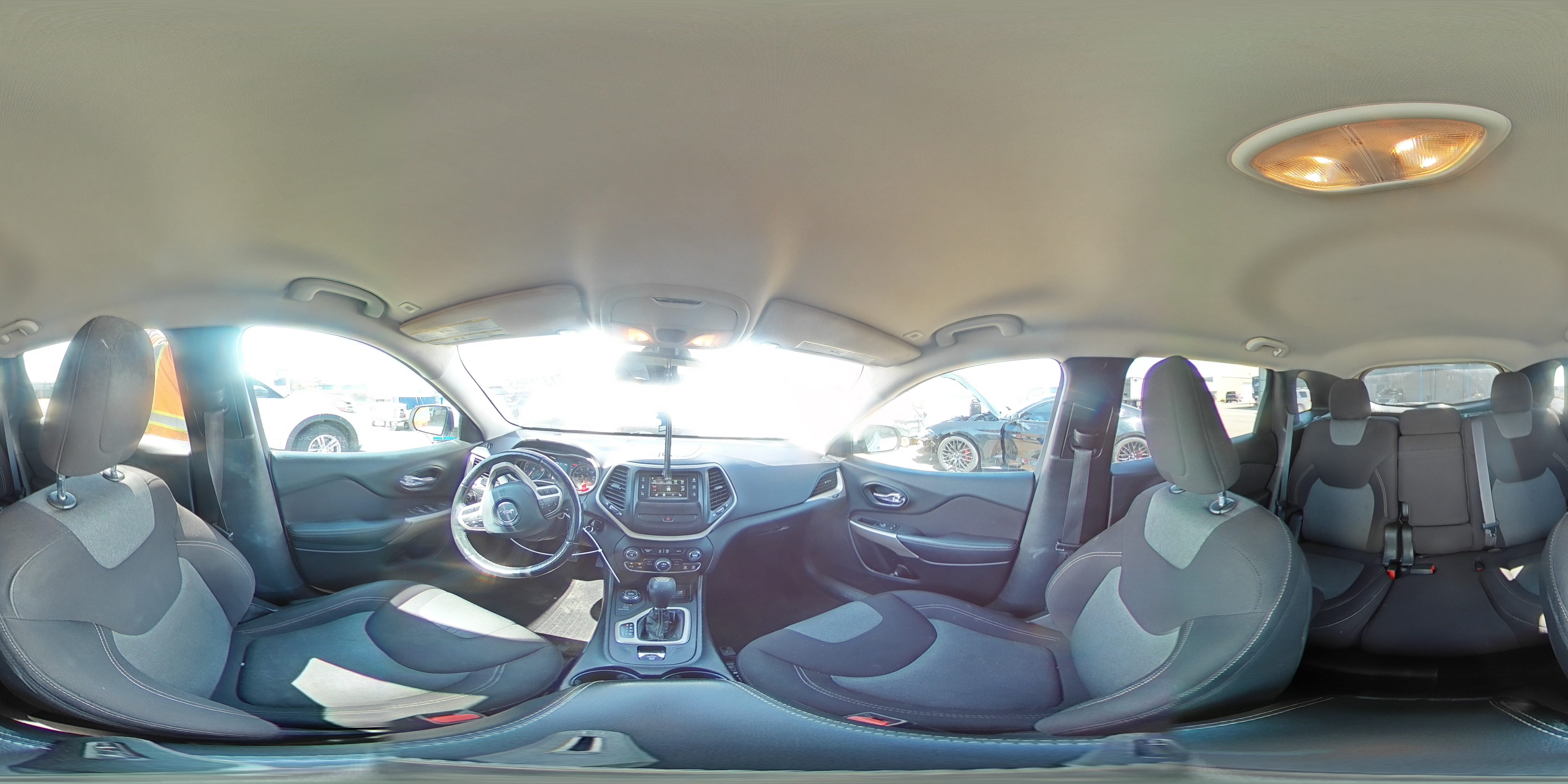 2018 Jeep Cherokee Latitude VIN: 1C4PJMCX8JD516564 Lot: 71316965