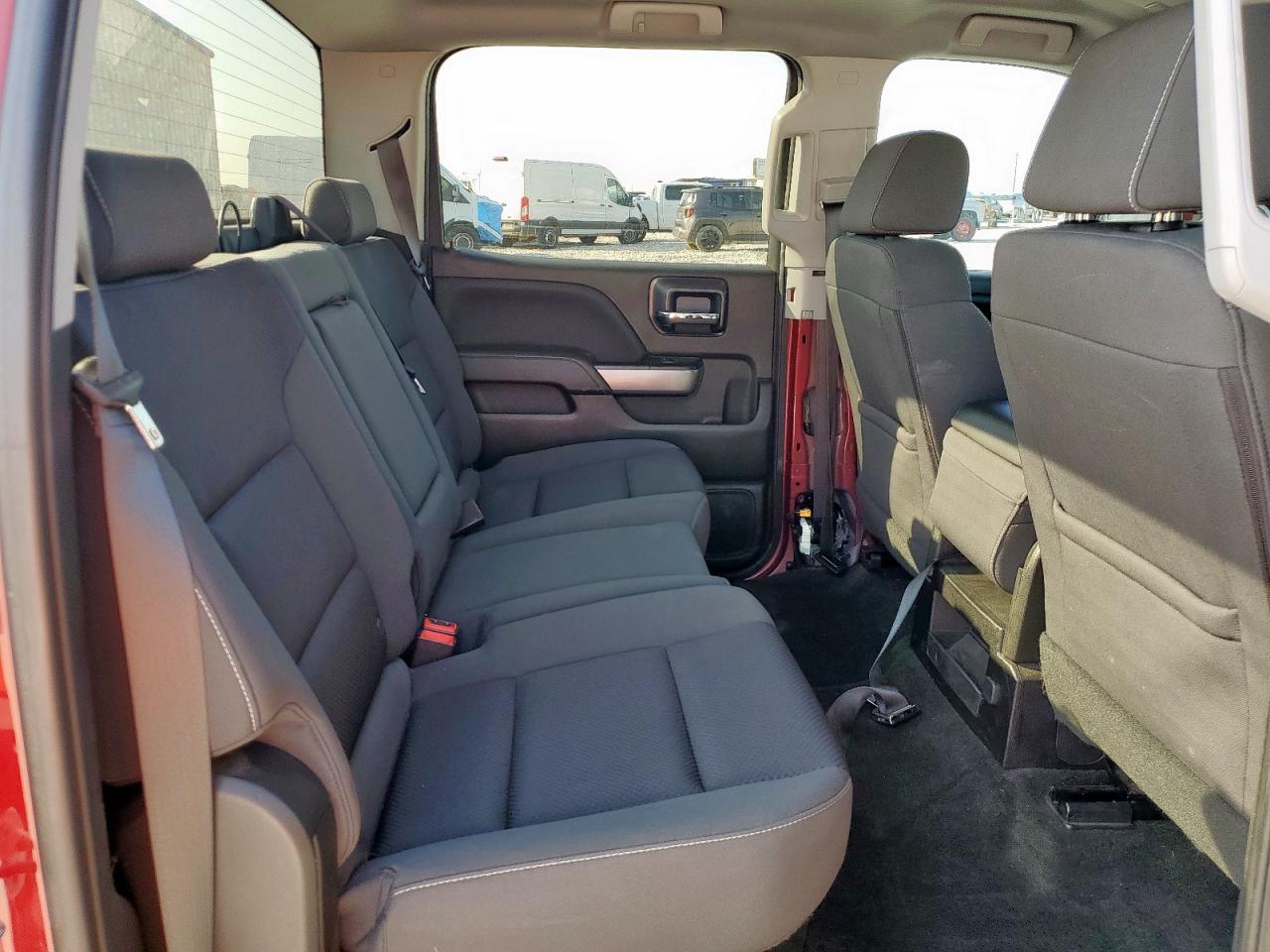 2018 Chevrolet Silverado K1500 Lt VIN: 3GCUKREC3JG313253 Lot: 80260445