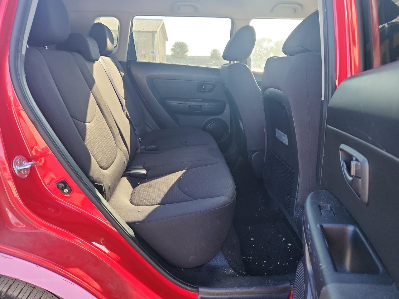 2013 Kia Soul VIN: KNDJT2A56D7618566 Lot: 70667645