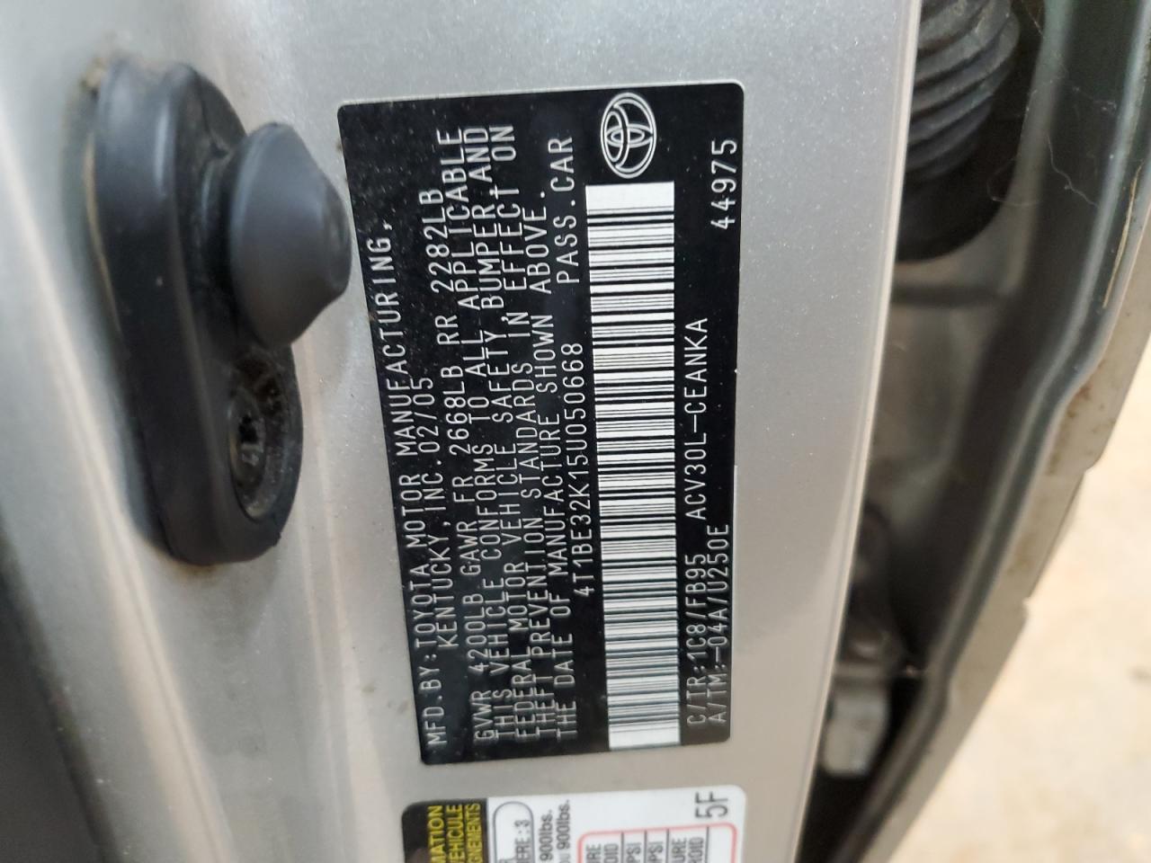 2005 Toyota Camry Le VIN: 4T1BE32K15U050668 Lot: 82148195