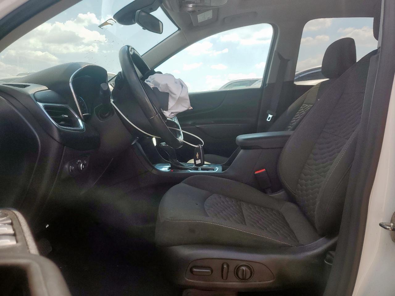 2020 Chevrolet Equinox Lt VIN: 3GNAXKEVXLS735427 Lot: 80111135