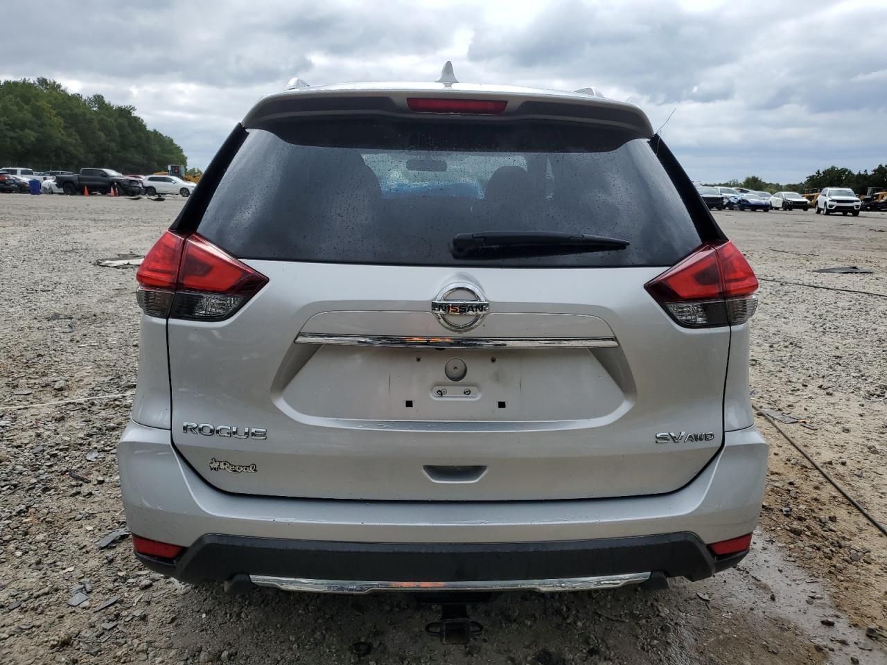 2017 Nissan Rogue S VIN: JN8AT2MV9HW270984 Lot: 82143865