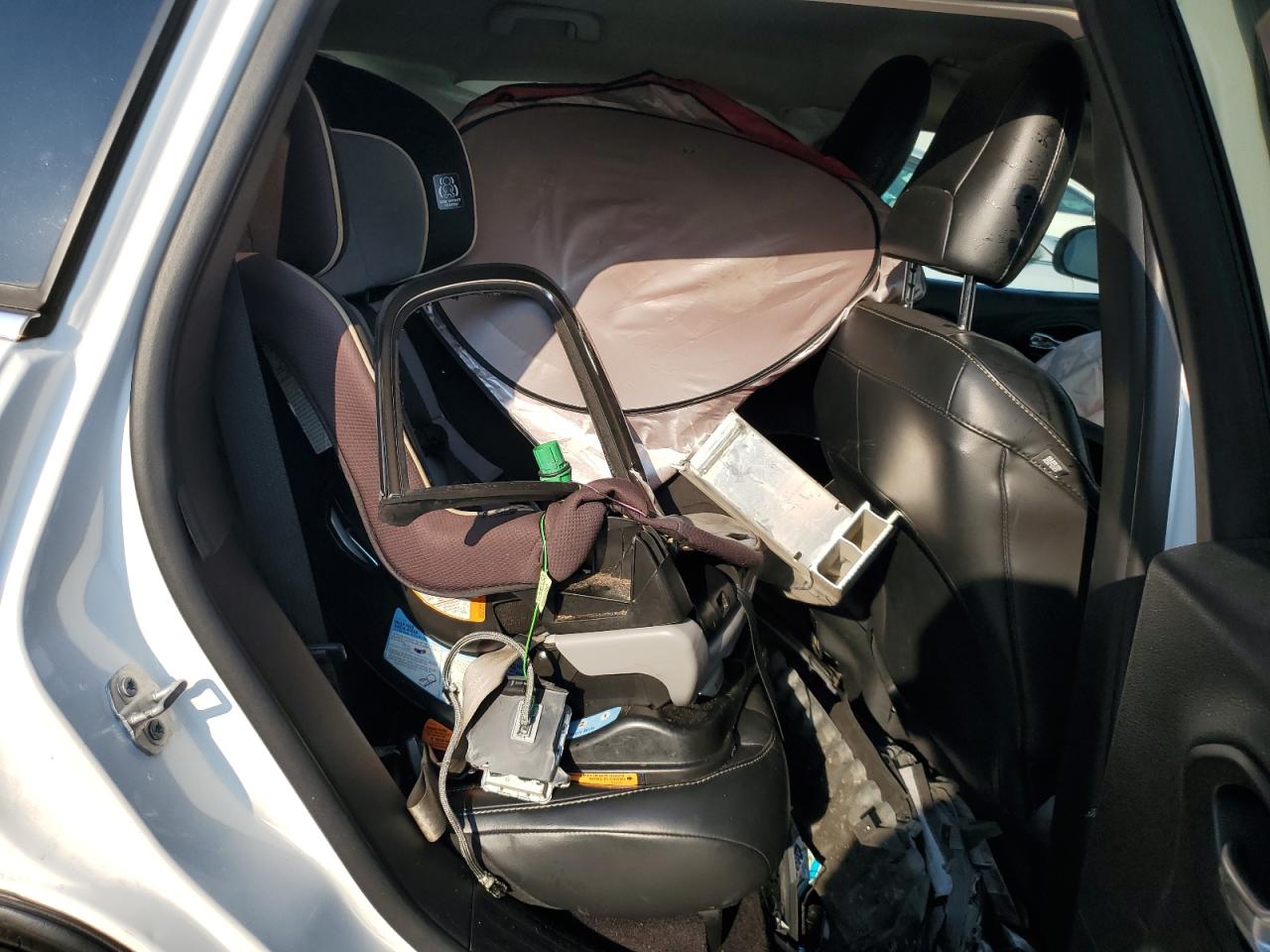 2018 Jeep Cherokee Latitude Plus VIN: 1C4PJLLB1JD560940 Lot: 81089855