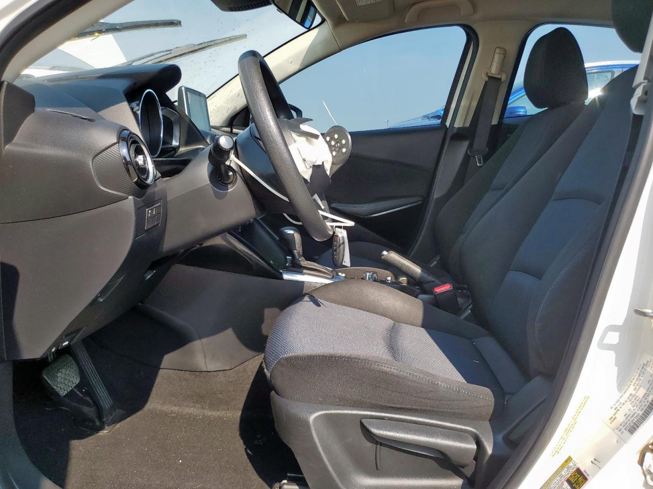 2017 Toyota Yaris Ia VIN: 3MYDLBYV2HY164891 Lot: 81601575