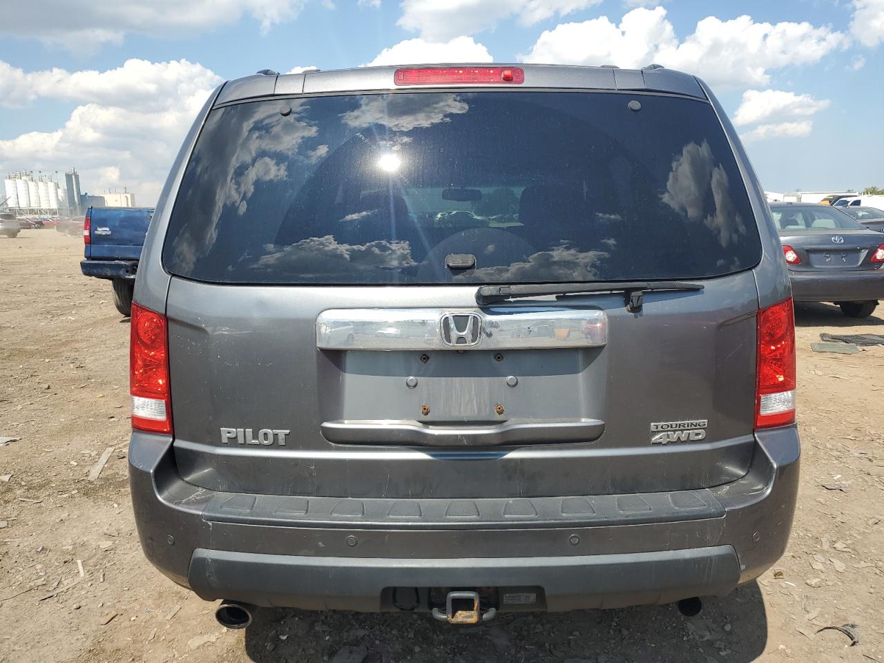 2011 Honda Pilot Touring VIN: 5FNYF4H9XBB084005 Lot: 71121295