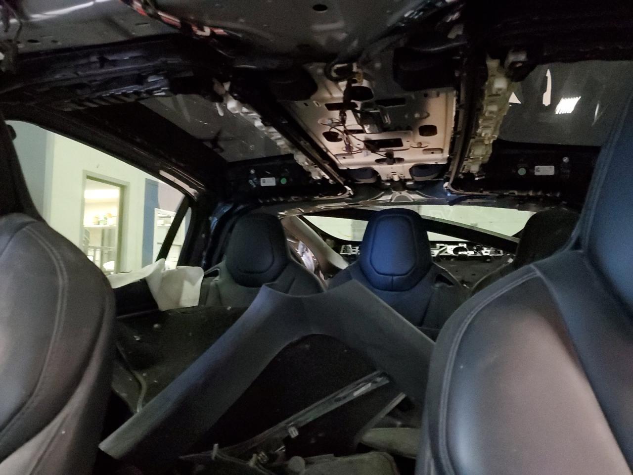 2016 Tesla Model X VIN: 5YJXCAE28GF005447 Lot: 71860275