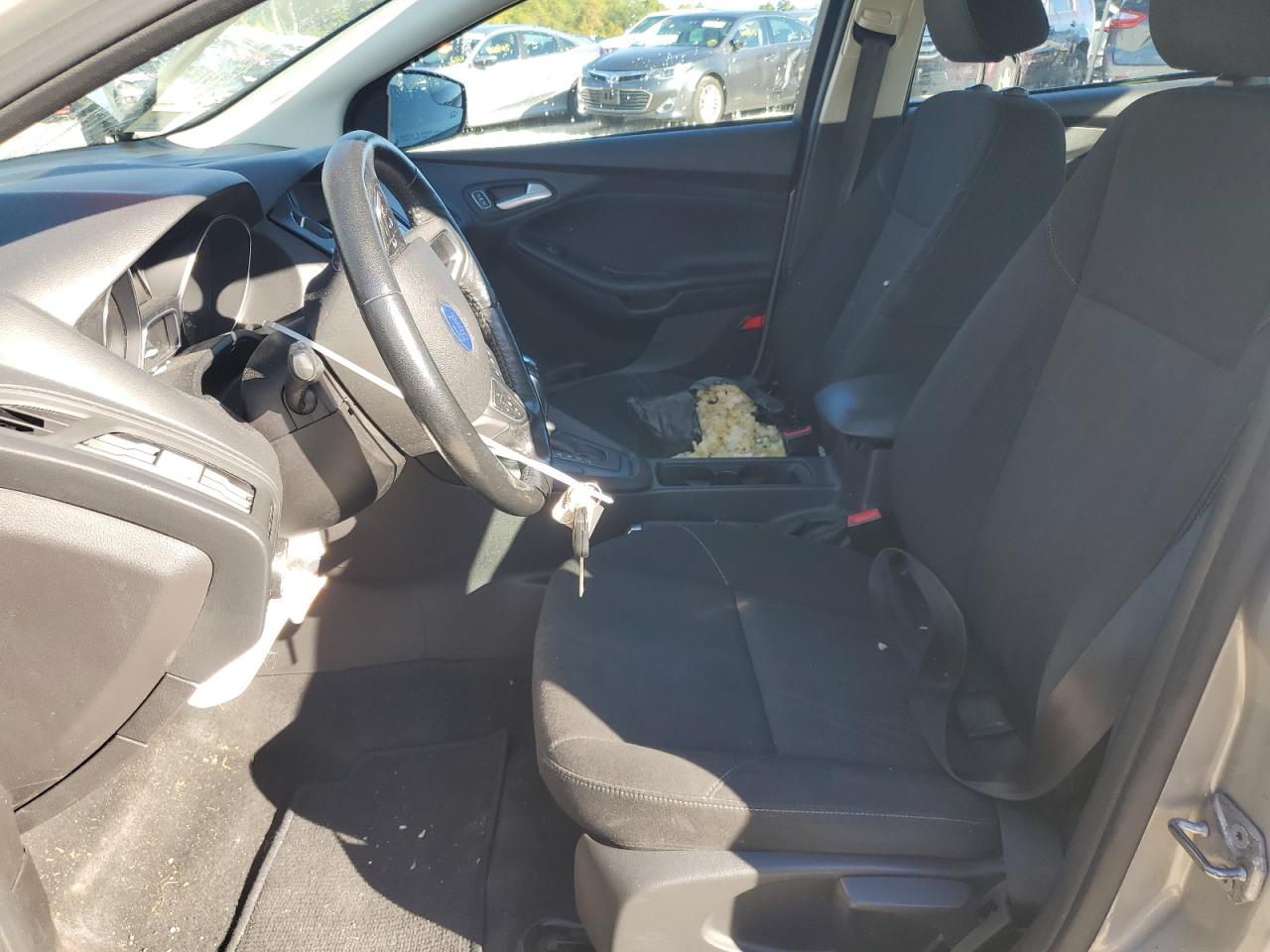 2015 Ford Focus Se VIN: 1FADP3F21FL226729 Lot: 84178555