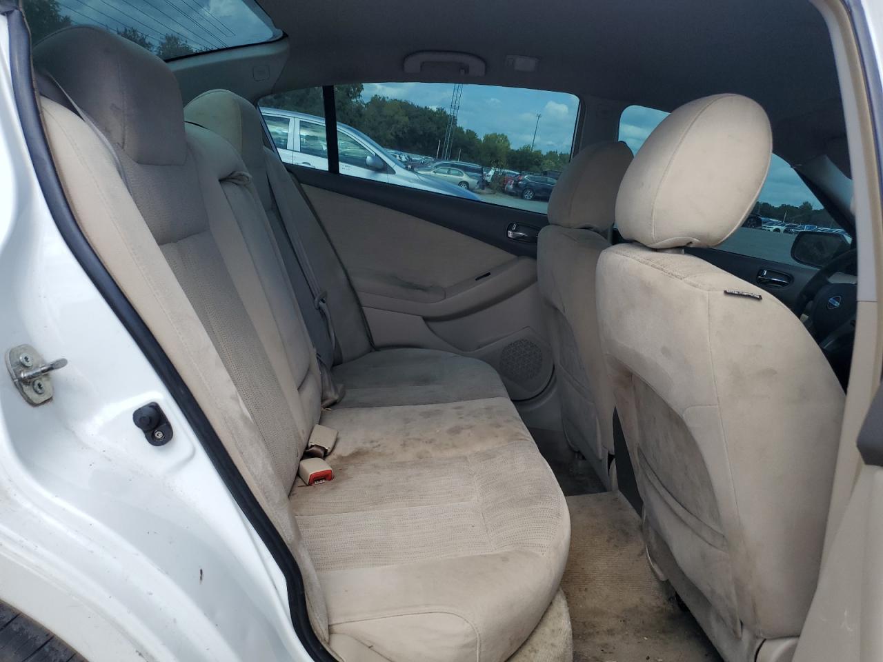 2010 Nissan Altima Base VIN: 1N4AL2AP7AN556254 Lot: 82146095