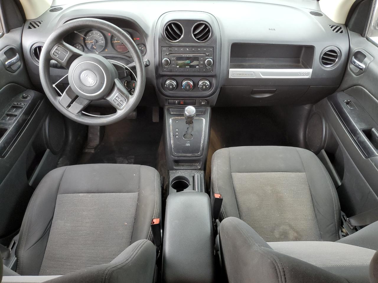 2016 Jeep Compass Sport VIN: 1C4NJDBB3GD586575 Lot: 81213505