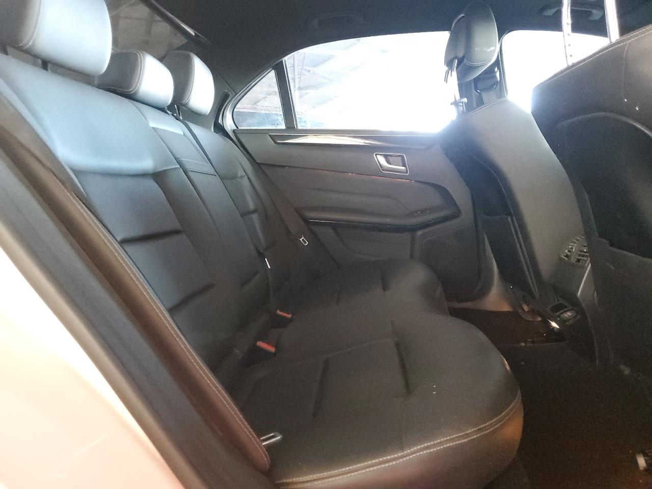 2014 Mercedes-Benz E 350 VIN: WDDHF5KB7EB037772 Lot: 84072595