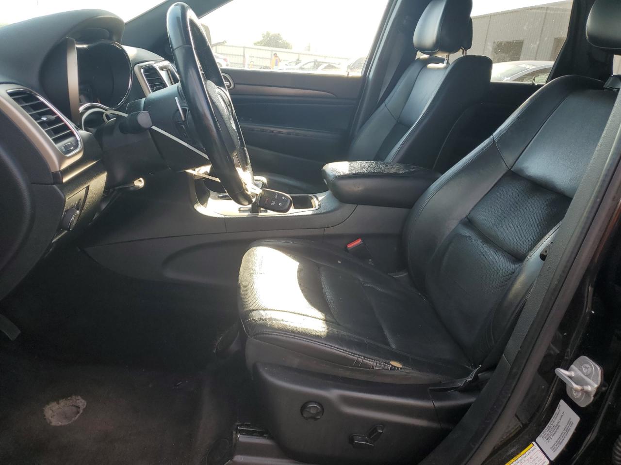 2015 Jeep Grand Cherokee Laredo VIN: 1C4RJEAG4FC749551 Lot: 81723055