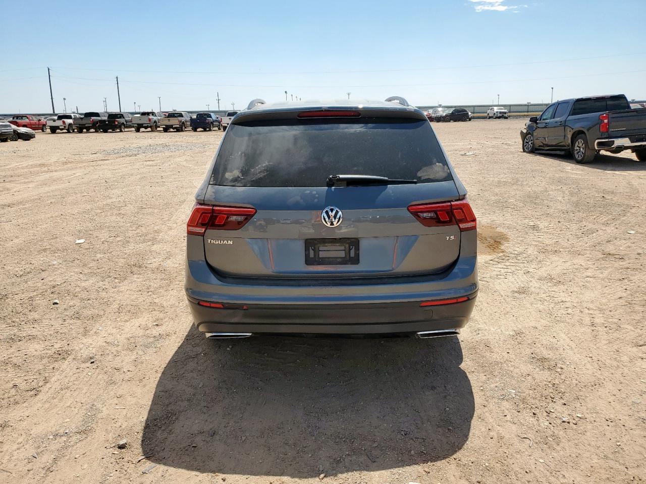 2018 Volkswagen Tiguan S VIN: 3VV1B7AX8JM070459 Lot: 70947045