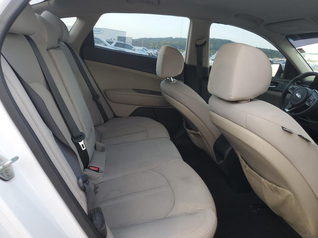 2017 Kia Optima Lx VIN: 5XXGT4L3XHG158262 Lot: 72007725