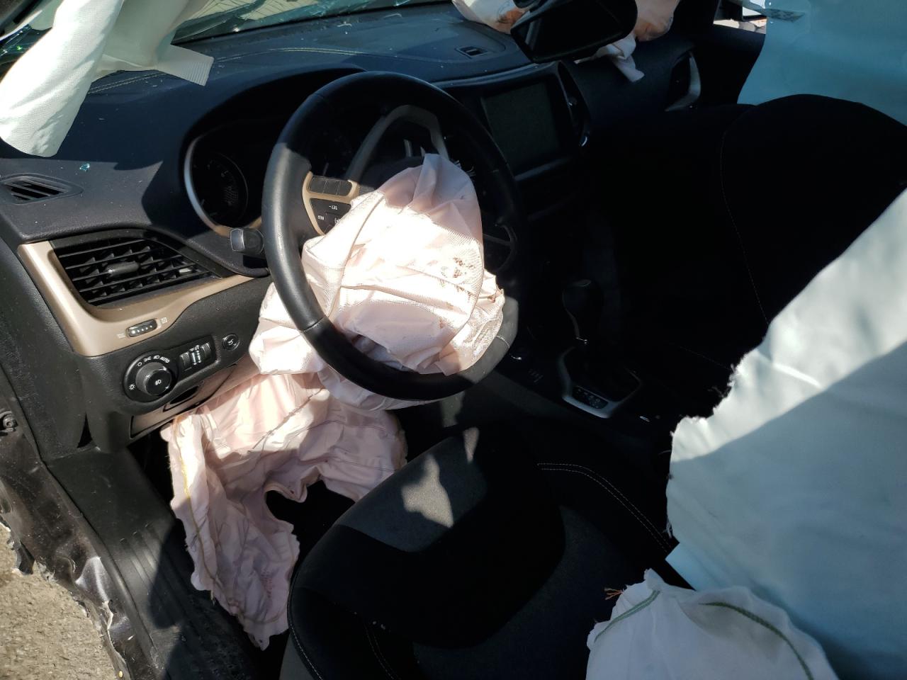 2014 Jeep Cherokee Latitude VIN: 1C4PJMCS4EW298279 Lot: 80145615