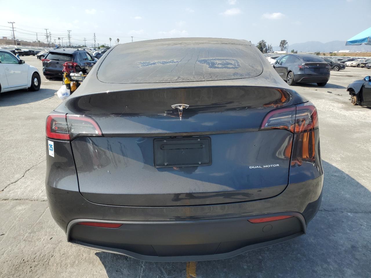 2024 Tesla Model Y VIN: 7SAYGAEEXRF196765 Lot: 80468385