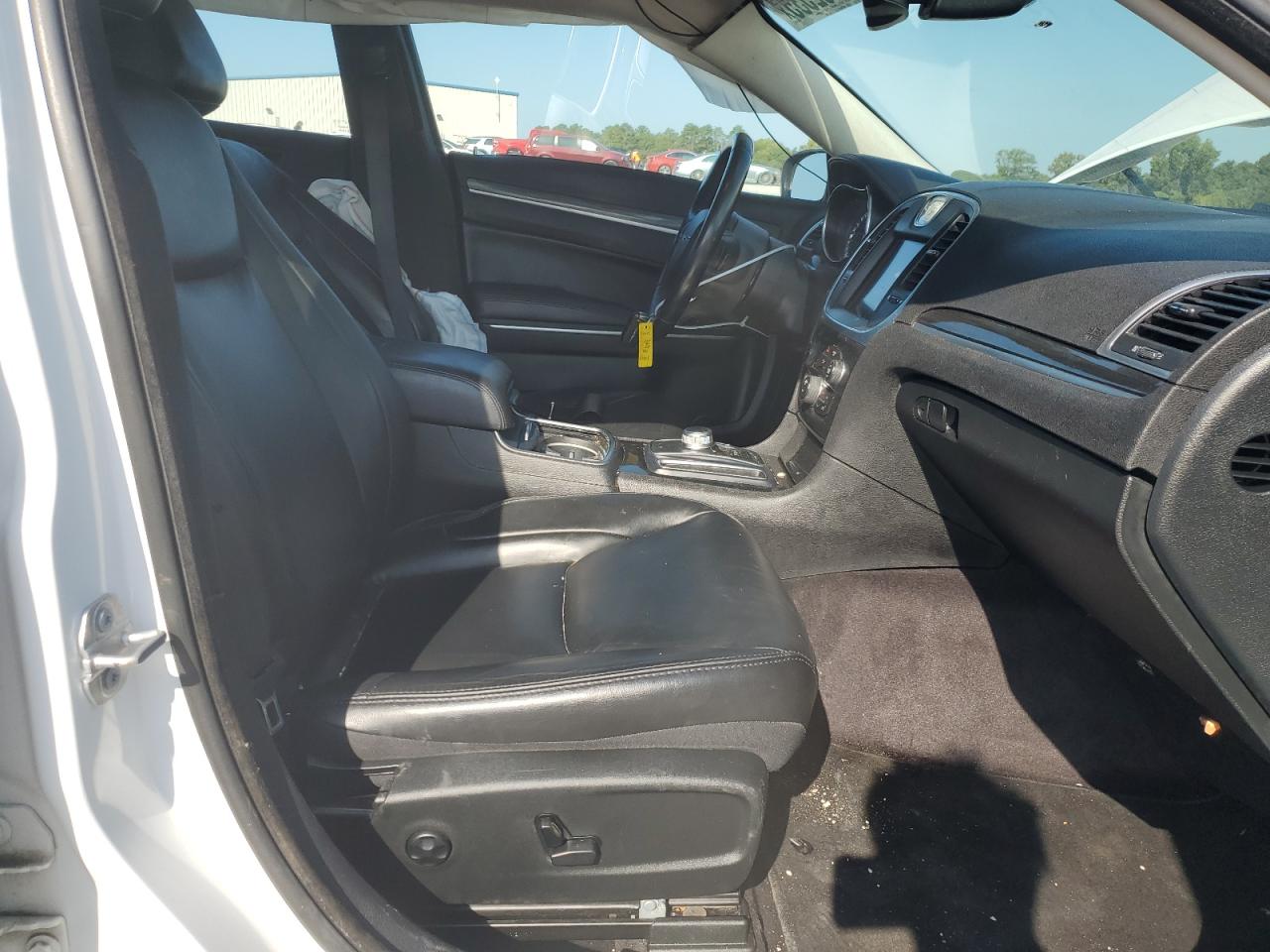 2018 Chrysler 300 Touring VIN: 2C3CCAAG8JH342061 Lot: 81662535