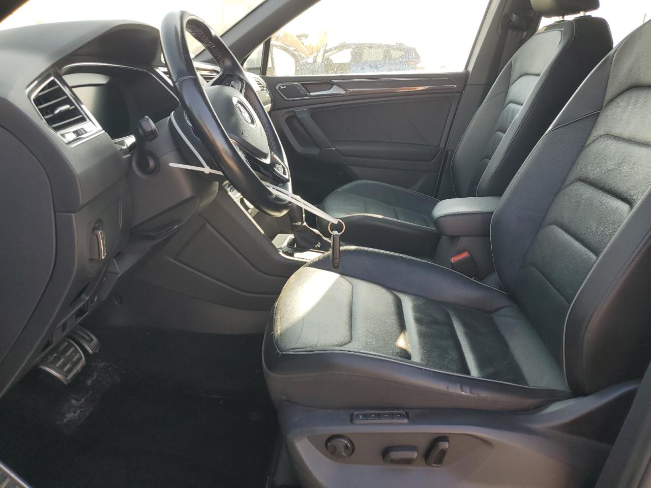 2018 Volkswagen Tiguan Sel Premium VIN: 3VV4B7AX5JM162268 Lot: 69759895