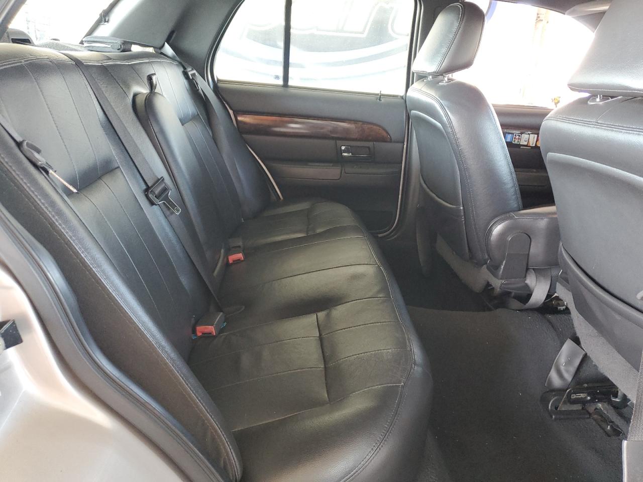 2005 Mercury Grand Marquis Ls VIN: 2MEFM75W65X661186 Lot: 84270205