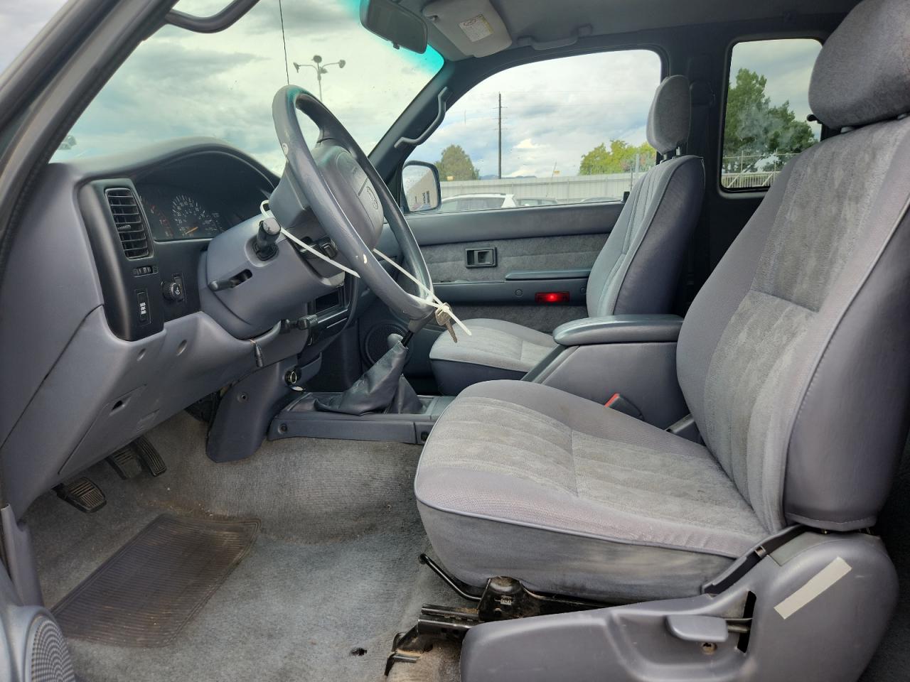 2000 Toyota Tacoma Xtracab VIN: 4TAWN72N3YZ676085 Lot: 81598095