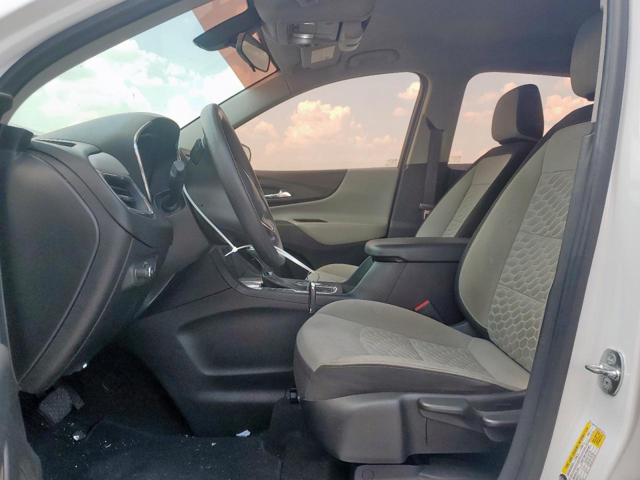 2018 Chevrolet Equinox Ls VIN: 2GNAXHEV4J6111511 Lot: 81033825