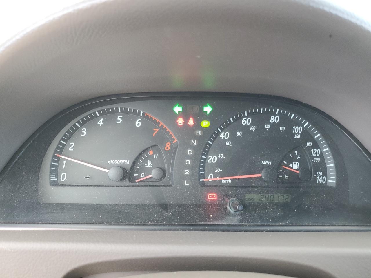 2003 Toyota Camry Le VIN: 4T1BF30K73U057881 Lot: 80207065