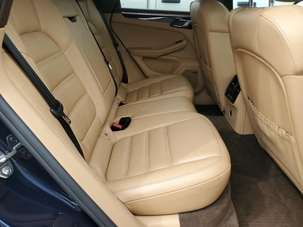 2017 Porsche Macan Gts VIN: WP1AG2A57HLB52291 Lot: 81767385