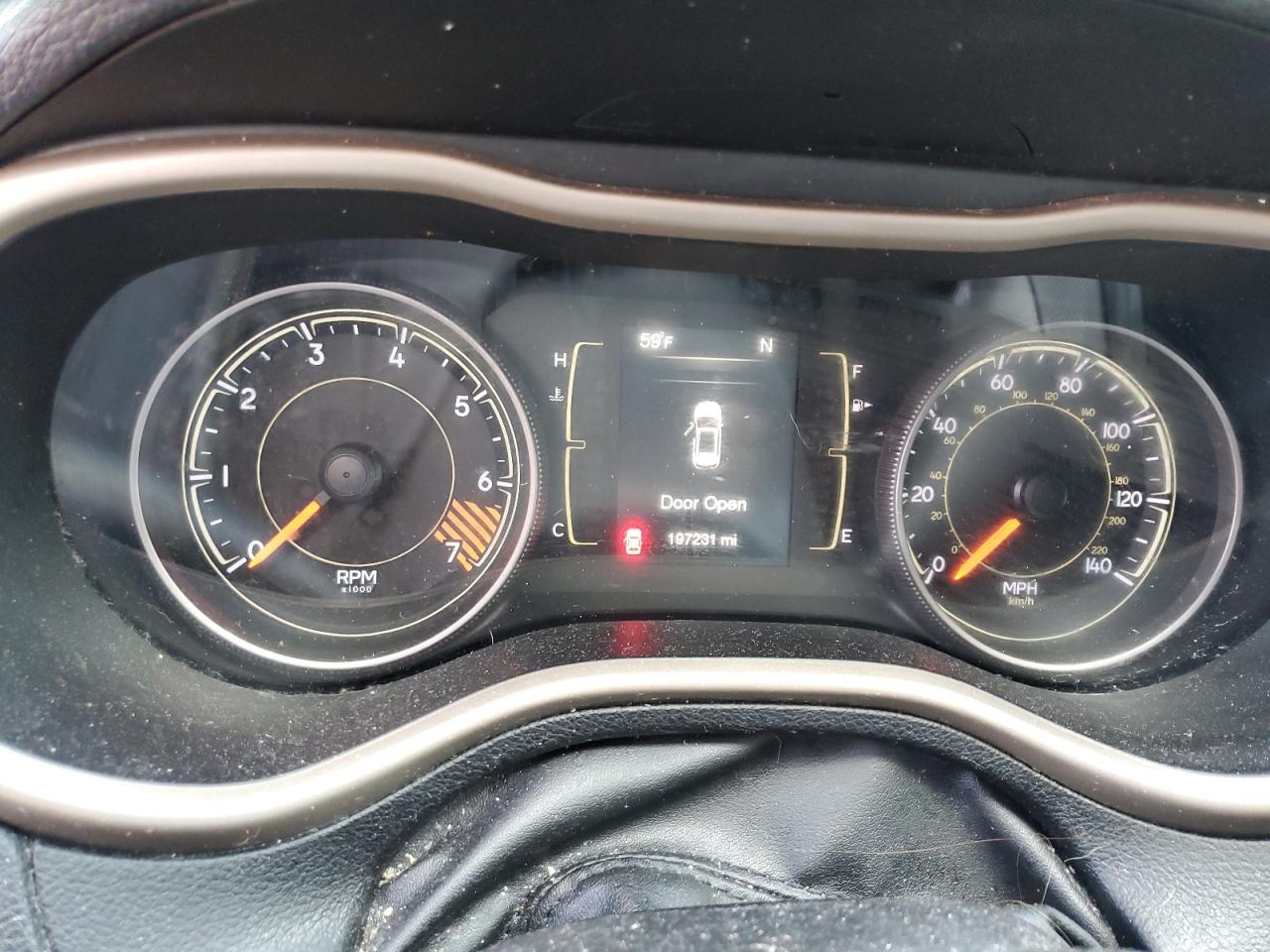 2015 Jeep Cherokee Latitude VIN: 1C4PJMCB7FW562886 Lot: 81183125