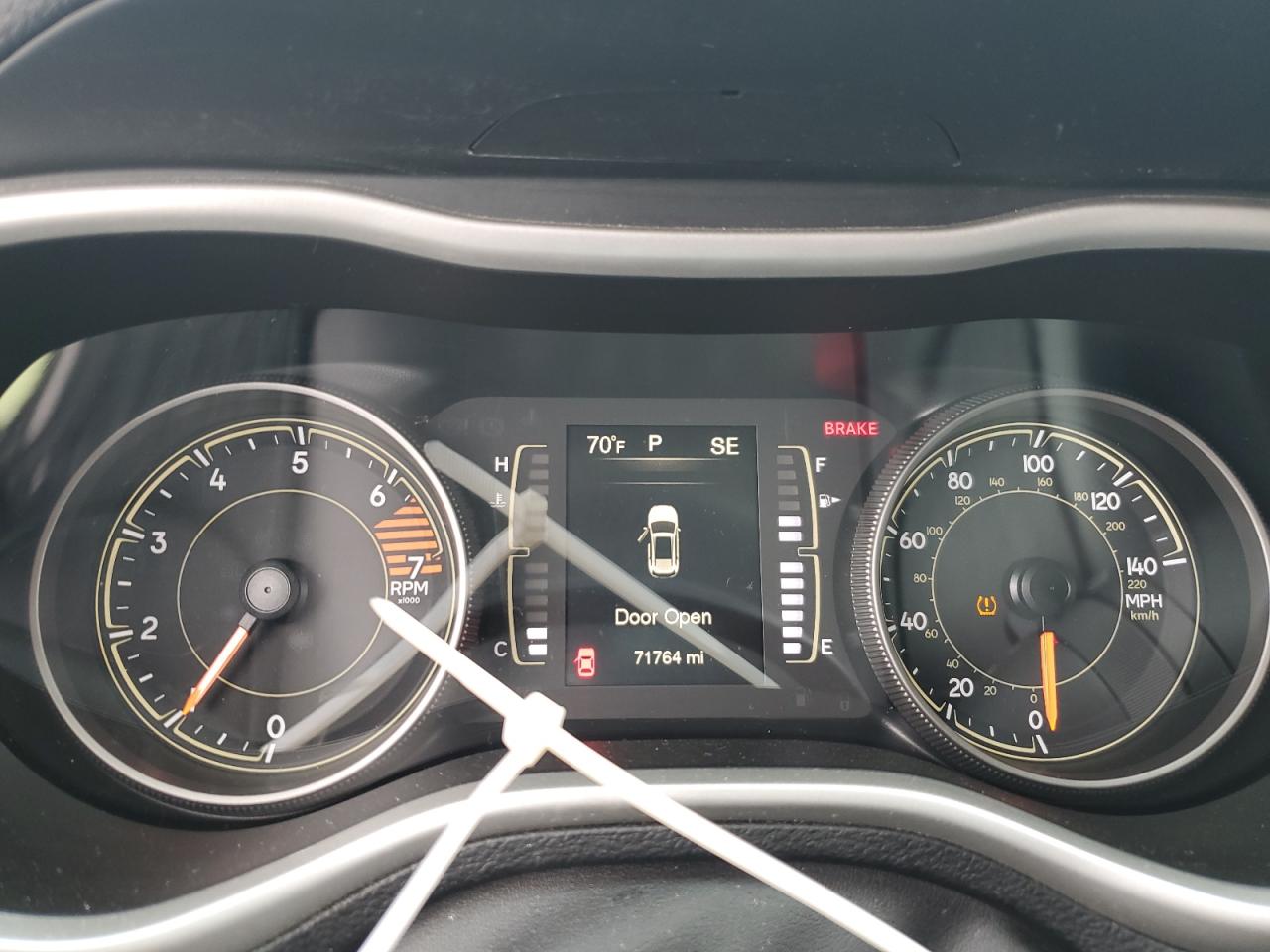 2018 Jeep Cherokee Latitude Plus VIN: 1C4PJLLB6JD597031 Lot: 83788335