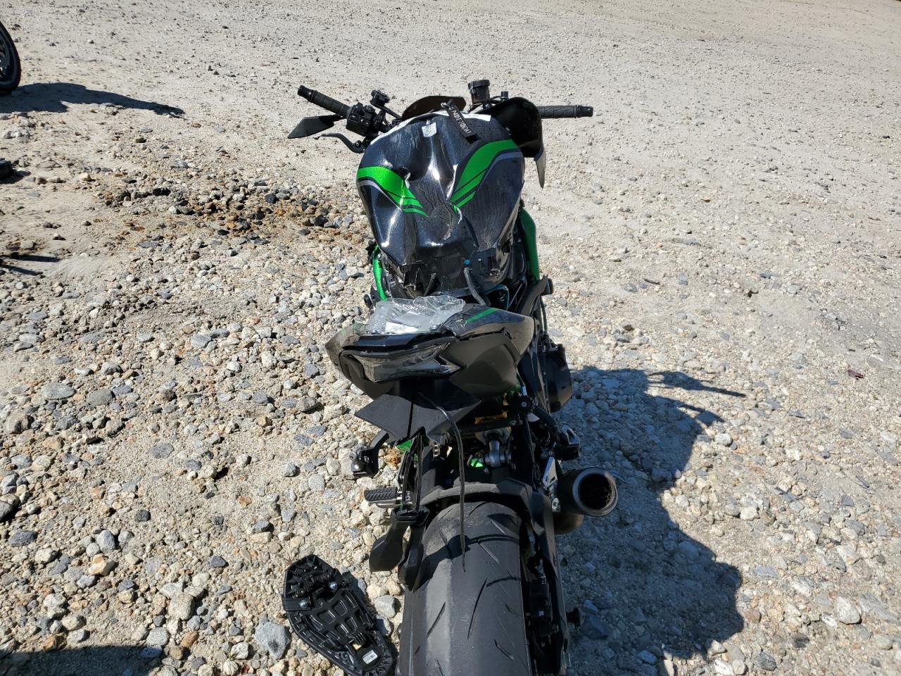 2022 Kawasaki Zr900 M VIN: JKAZR2M12NA000136 Lot: 71871795