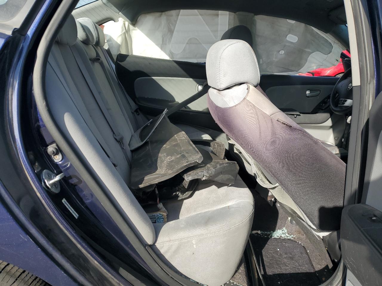 2008 Hyundai Elantra VIN: KMHDU46D28U402657 Lot: 81748265