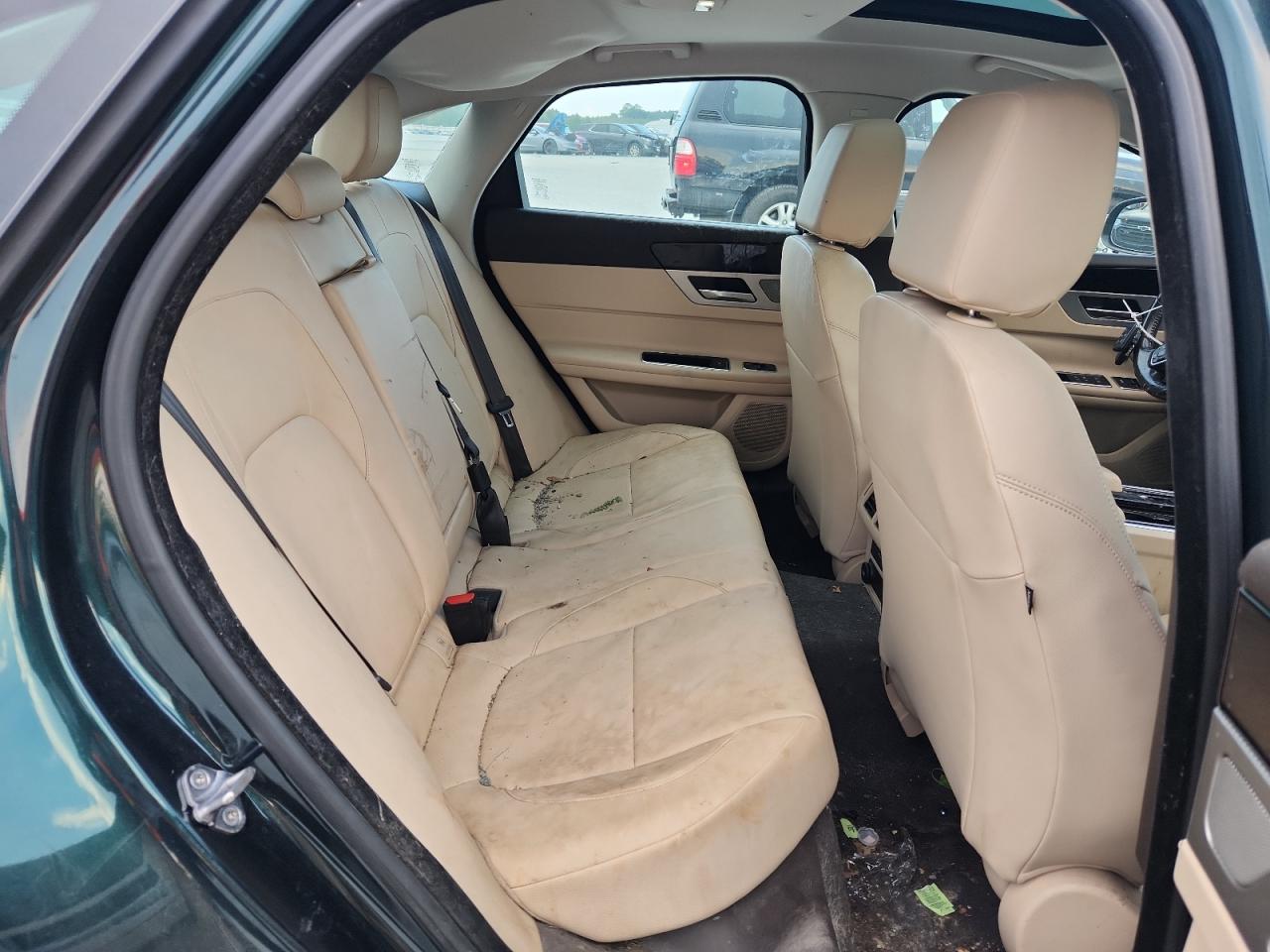 2017 Jaguar Xf Premium VIN: SAJBD4BV3HCY35583 Lot: 71445375