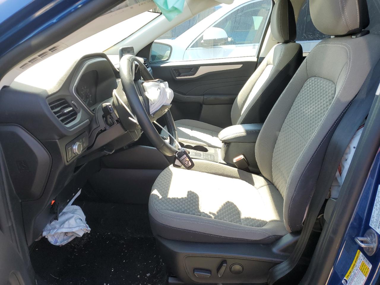 2022 Ford Escape Se VIN: 1FMCU0G64NUB05695 Lot: 70598175