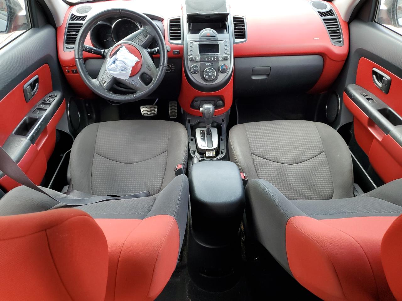 2010 Kia Soul + VIN: KNDJT2A23A7175259 Lot: 82103325