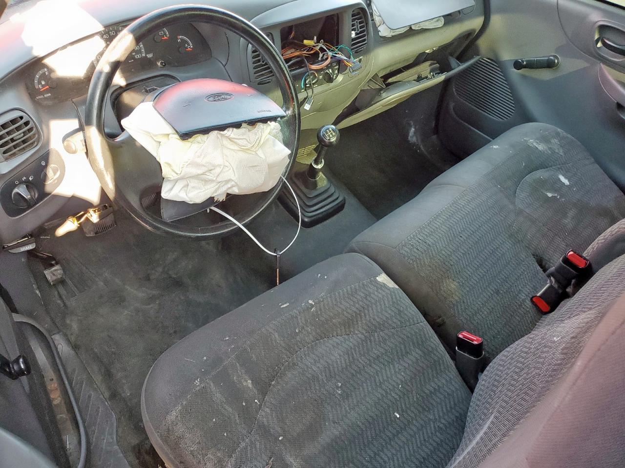 2000 Ford F150 VIN: 1FTZF0724YKB00812 Lot: 71547875