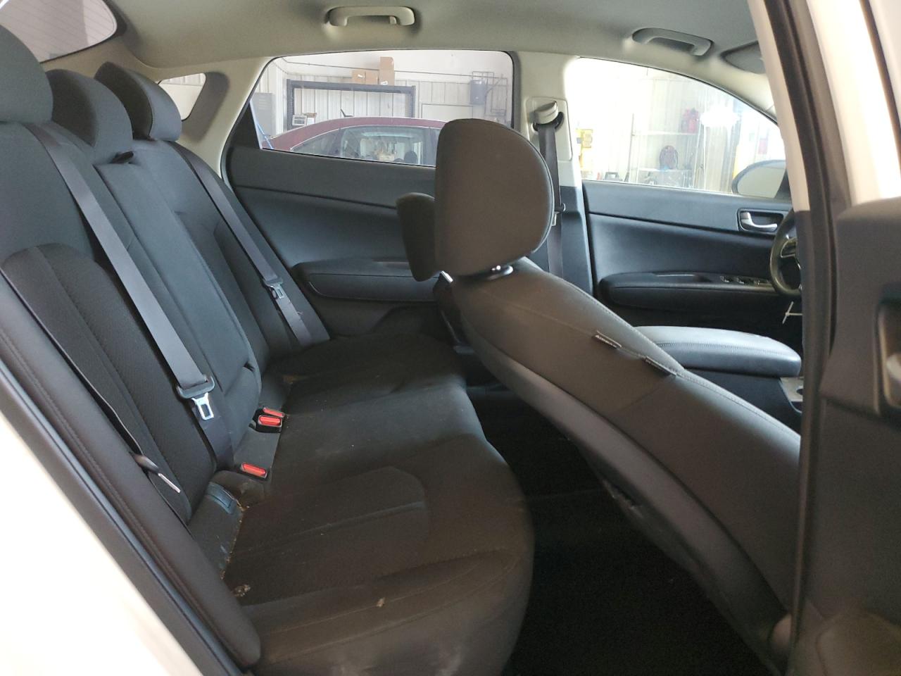 2016 Kia Optima Lx VIN: KNAGT4L31G5070426 Lot: 80171505