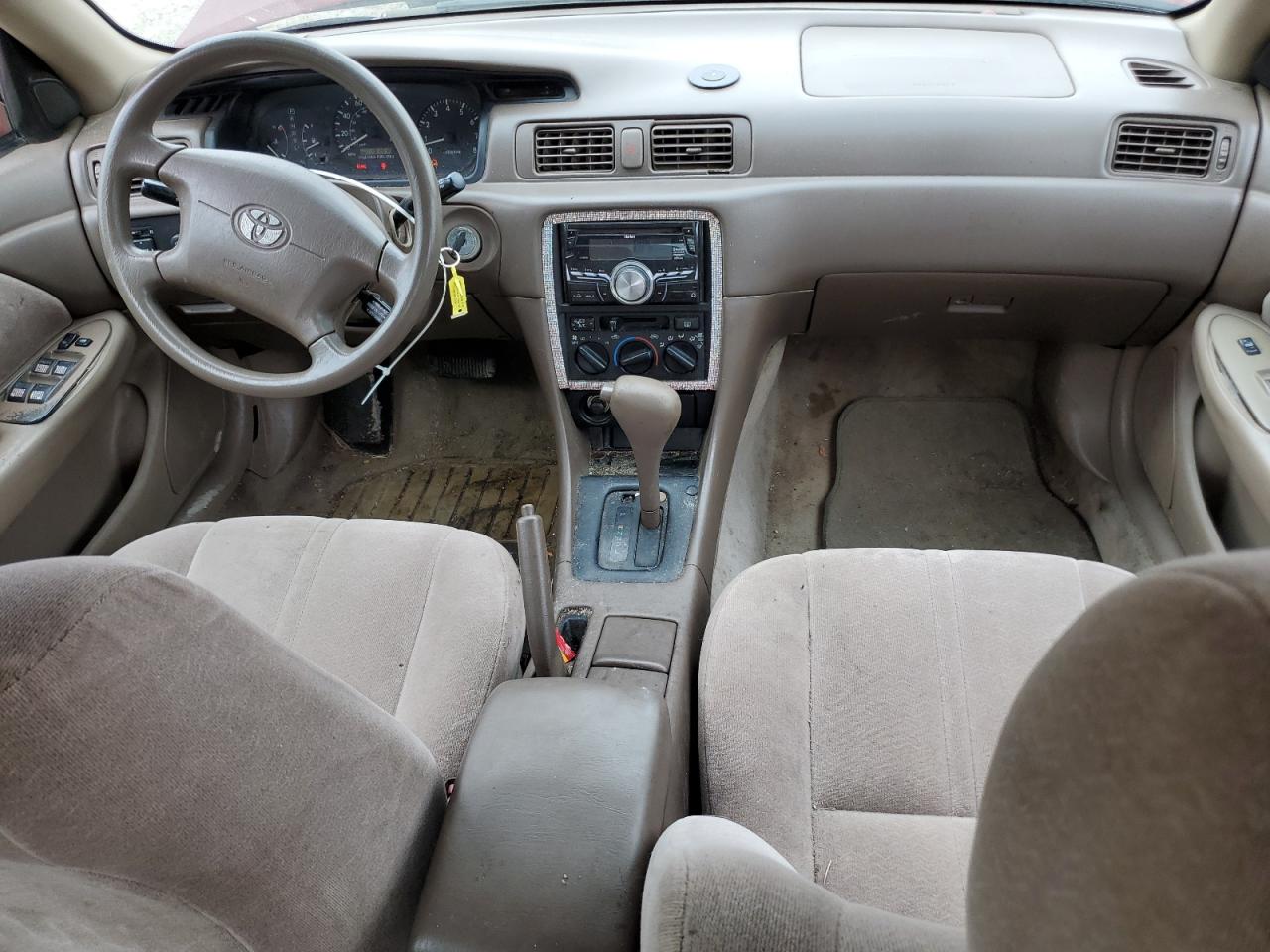 1999 Toyota Camry Ce VIN: 4T1BG22KXXU461817 Lot: 71072835