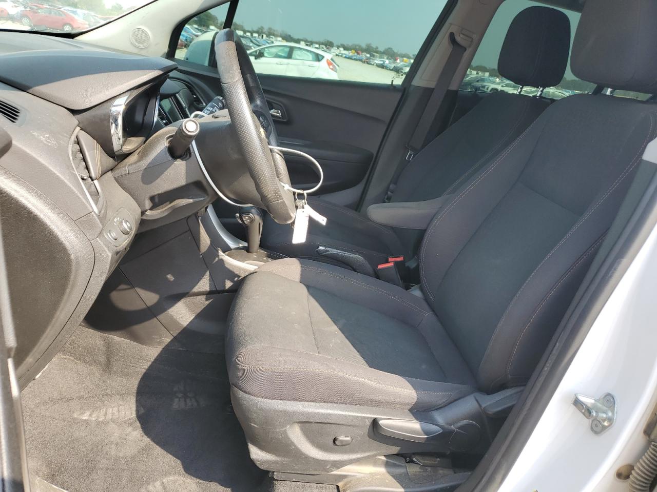 2018 Chevrolet Trax Ls VIN: 3GNCJKSB5JL369372 Lot: 81575925