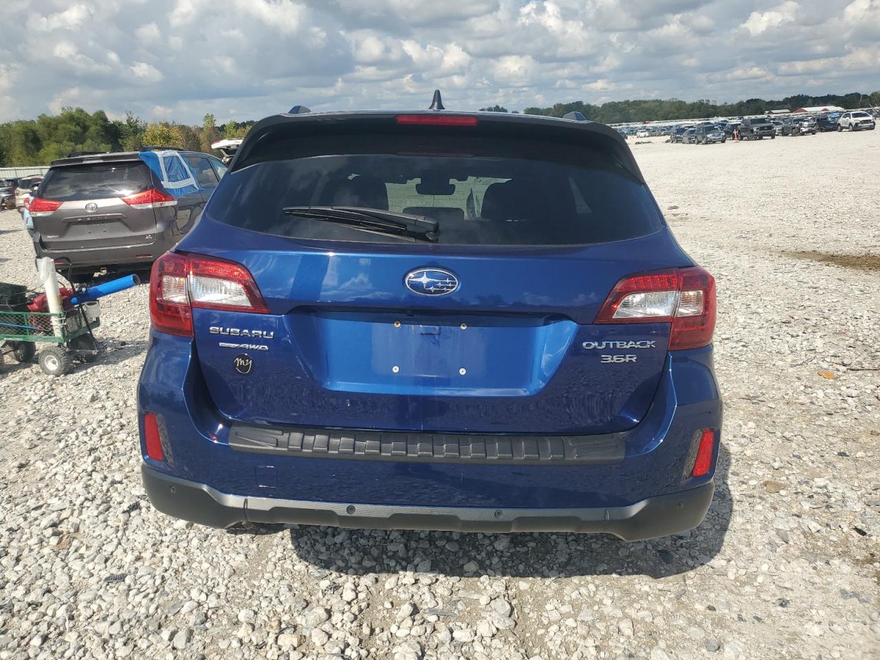 2017 Subaru Outback Touring VIN: 4S4BSETCXH3332832 Lot: 83793665