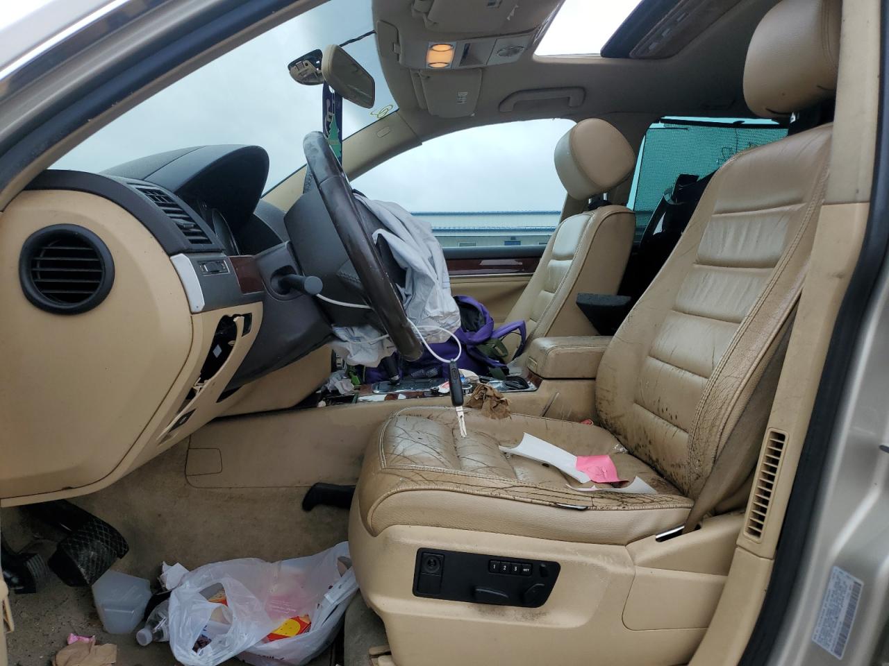 2004 Volkswagen Touareg 3.2 VIN: WVGBC67L24D032106 Lot: 81946545