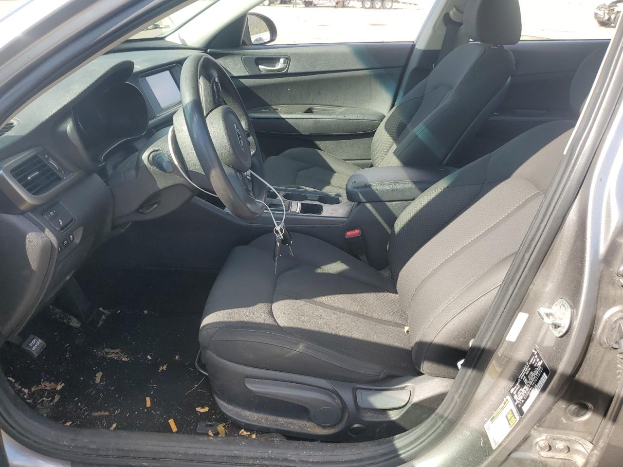 2018 Kia Optima Lx VIN: 5XXGT4L3XJG215727 Lot: 81098495