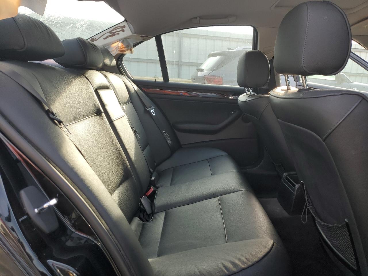 2005 BMW 325 I VIN: WBAEV33485KX10165 Lot: 83756935