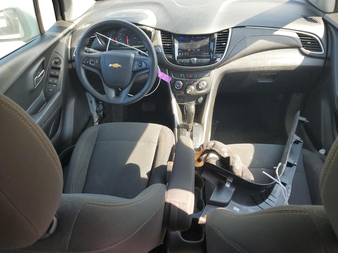 2020 Chevrolet Trax Ls VIN: KL7CJKSB8LB023021 Lot: 81773495