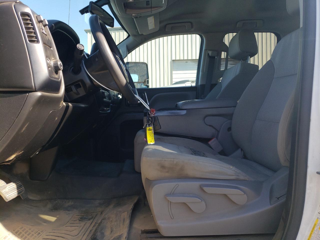 2019 GMC Sierra C2500 Heavy Duty VIN: 2GT21NEG0K1132059 Lot: 80211395