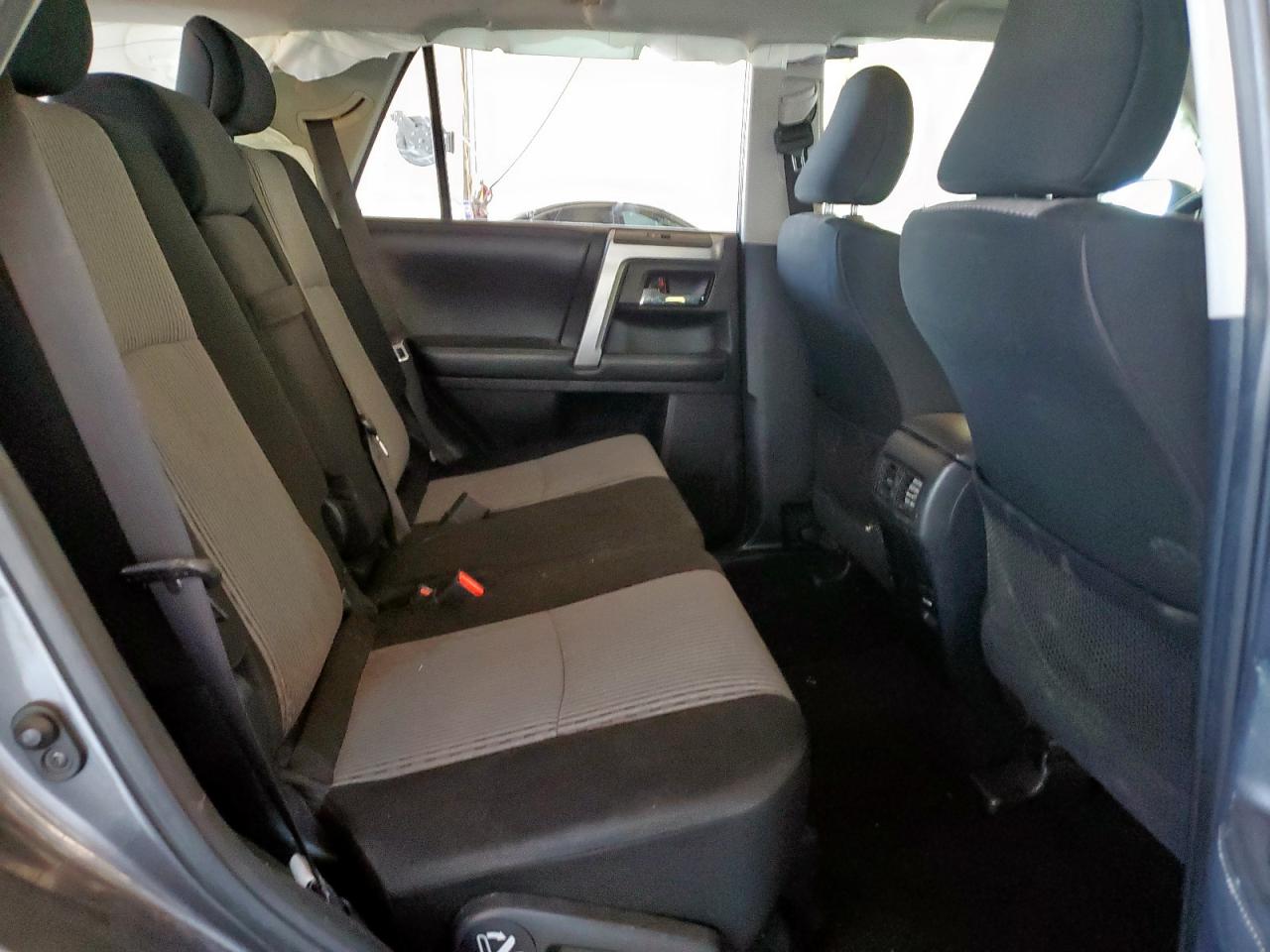 2015 Toyota 4Runner Sr5/Sr5 Premium VIN: JTEBU5JR1F5214610 Lot: 81432945