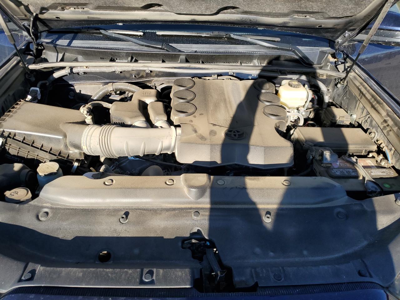 2020 Toyota 4Runner Sr5/Sr5 Premium VIN: JTEBU5JR9L5826176 Lot: 84051755