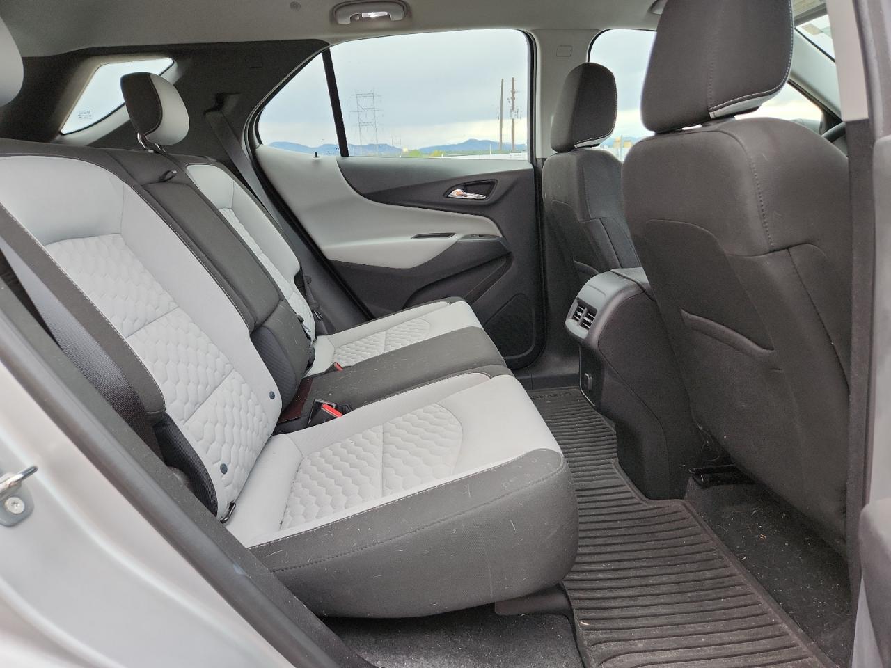 2018 Chevrolet Equinox Ls VIN: 2GNAXREV8J6127216 Lot: 71858945