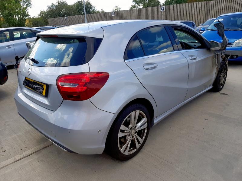 2016 MERCEDES-BENZ A 180 D SPORT 