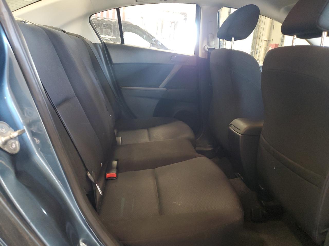 2011 Mazda 3 I VIN: JM1BL1UF4B1420202 Lot: 80947045