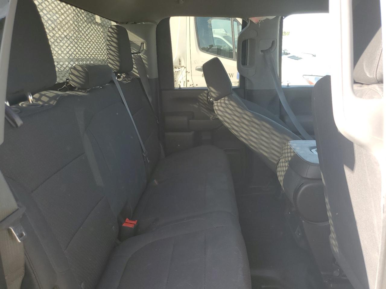 2022 GMC Sierra C2500 Heavy Duty VIN: 1GT58LE74NF259889 Lot: 83805565