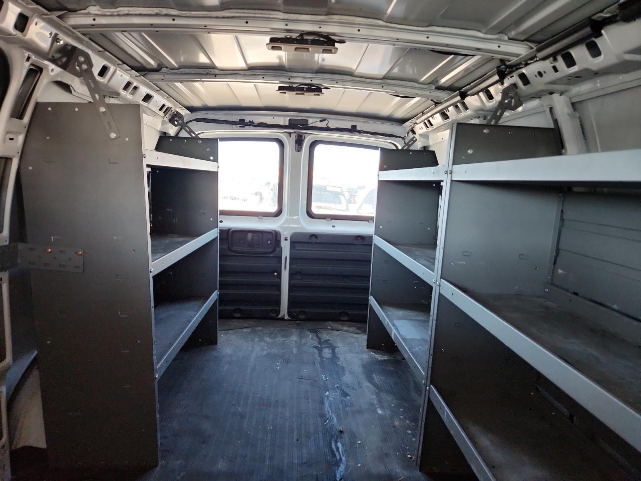 2023 GMC Savana G2500 VIN: 1GTW7AFPXP1234067 Lot: 81472195